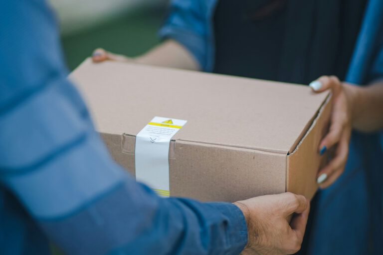 How Returna Simplifies Global IT Asset Returns